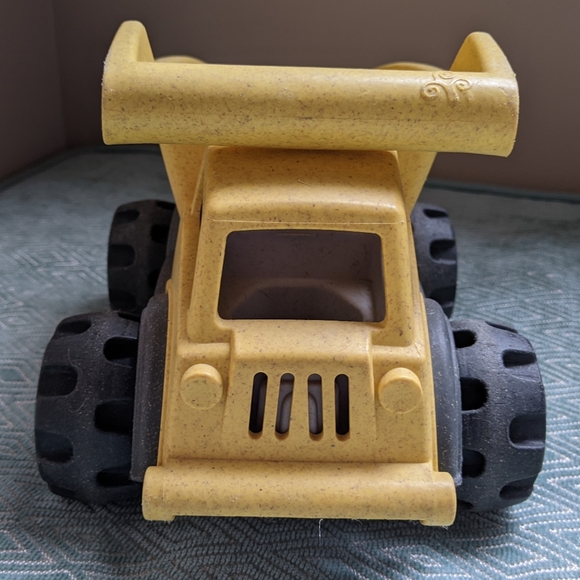 Sprig Toys Eco Dump Truck - Picture 2 of 10